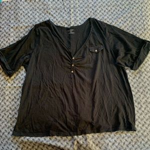 Black v neck shirt with 3 buttons with sleeve. Sized 26/28 from Lane Bryant